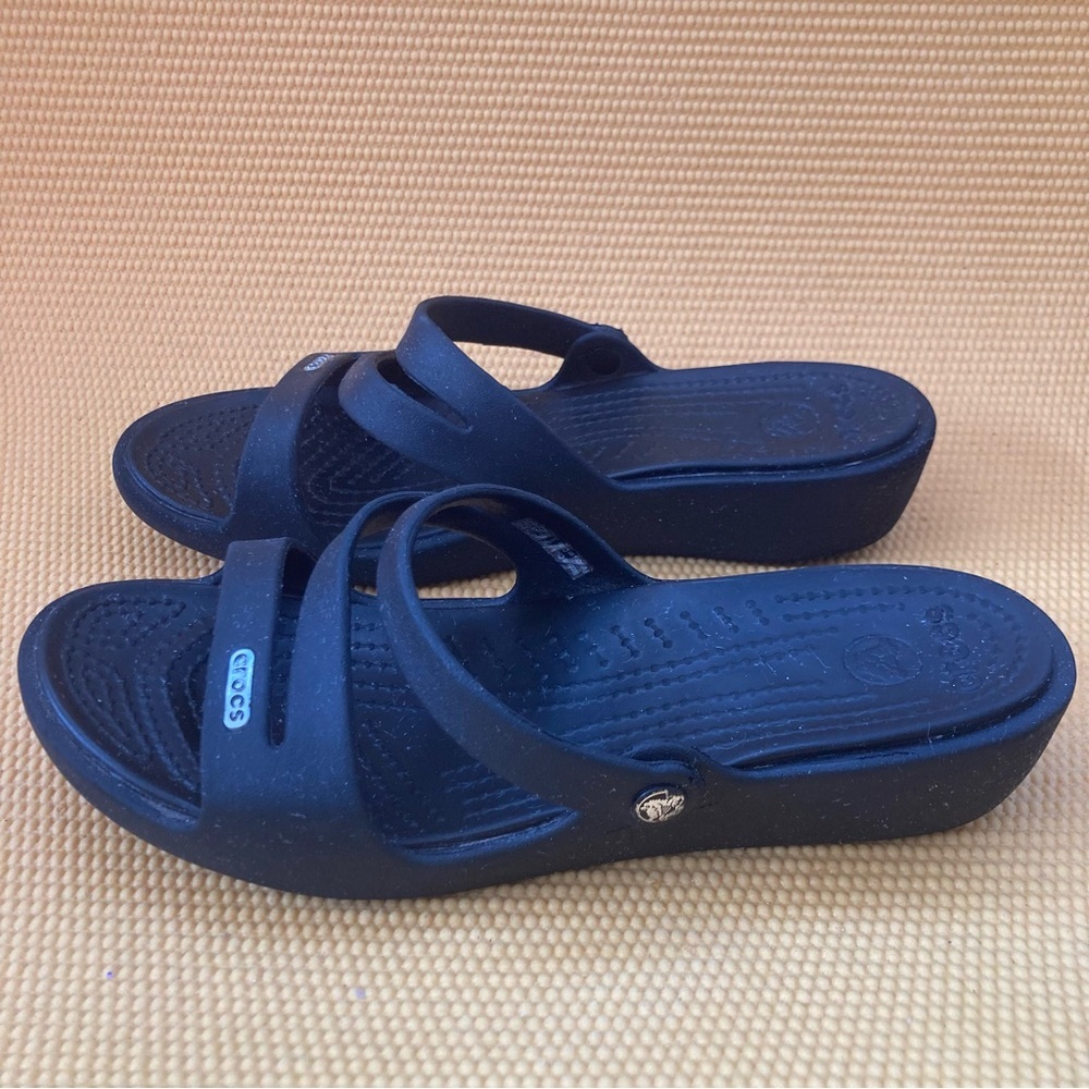 Crocs Patricia Women Black Wedge Sandals Multi Strap Comfort Slides Size 8 - Picture 3 of 9